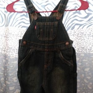 Toddler short overall from Levi's size 18 mths